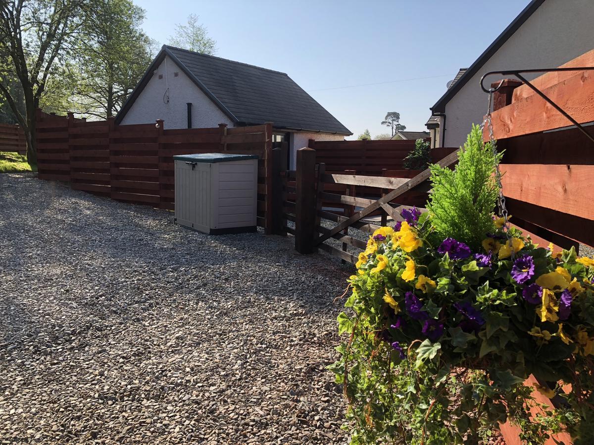 The Wee Ludging Cottage, Rashfield, By Dunoon Bagian luar foto